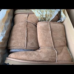 Ugg boots new size 9